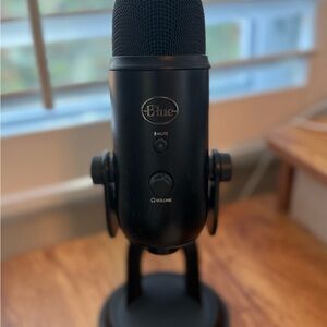 Yeti USB Microphone - Matte Black